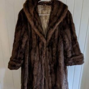 Long Vintage Fur Coat L-XL - Beaver